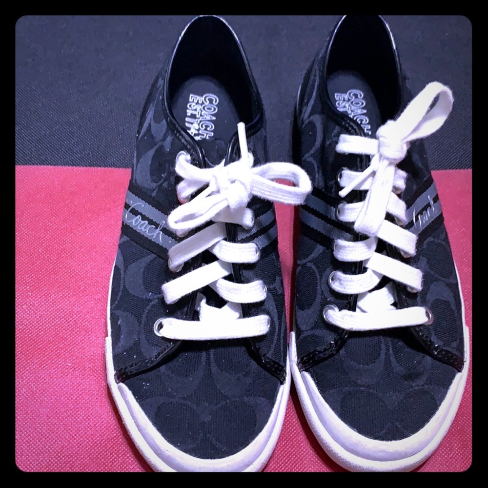 Coach tennis shoes Size 6 1/2